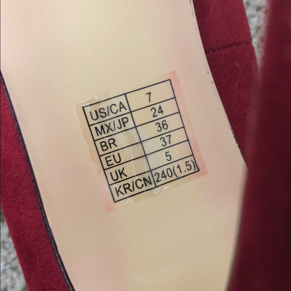 New red heels - Picture 4 of 4